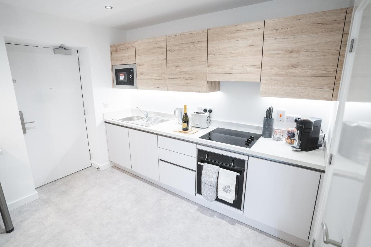 Birtin Works - Brand New - Centre Apartment *